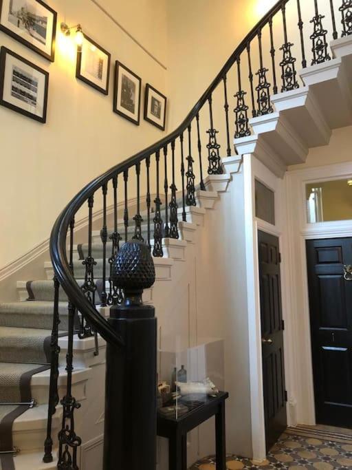 יורק Luxury Apartment Opposite The Shambles מראה חיצוני תמונה