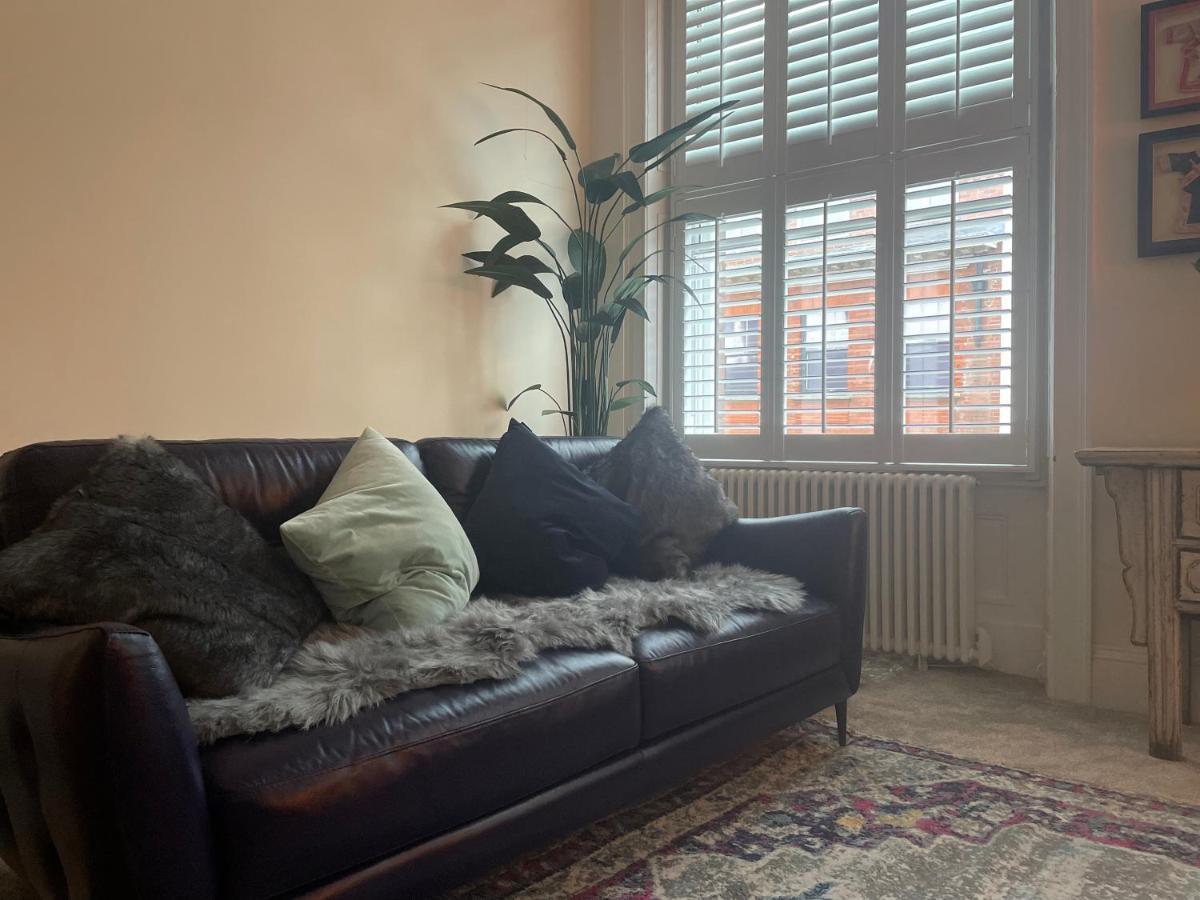 יורק Luxury Apartment Opposite The Shambles מראה חיצוני תמונה